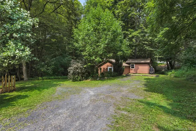 $1,350 | 269 Oakland Valley Road, Cuddebackville, NY 12729