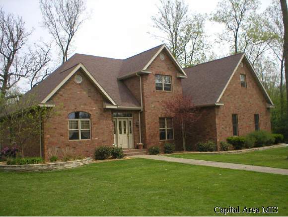 2810 Blackorby Road Franklin, IL 62638 - Photo 1 of 9