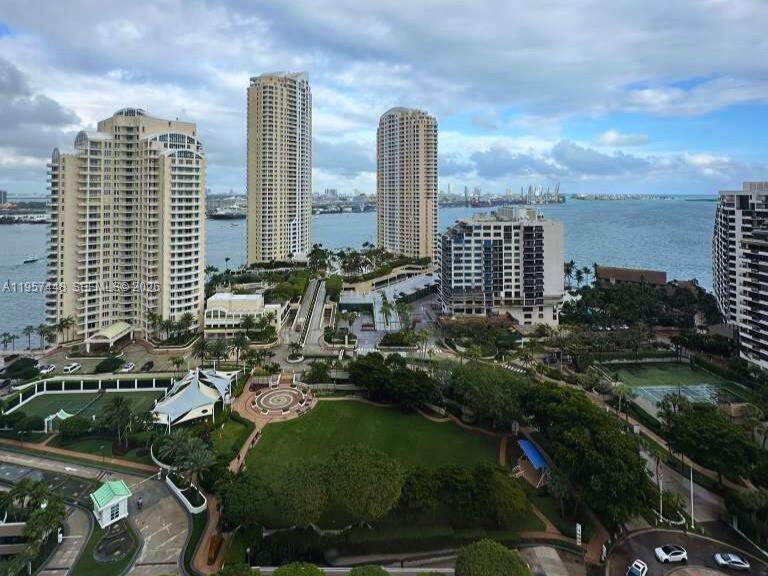 701 Brickell Key Boulevard, Unit 2309 Miami, FL 33131 - Photo 12 of 15
