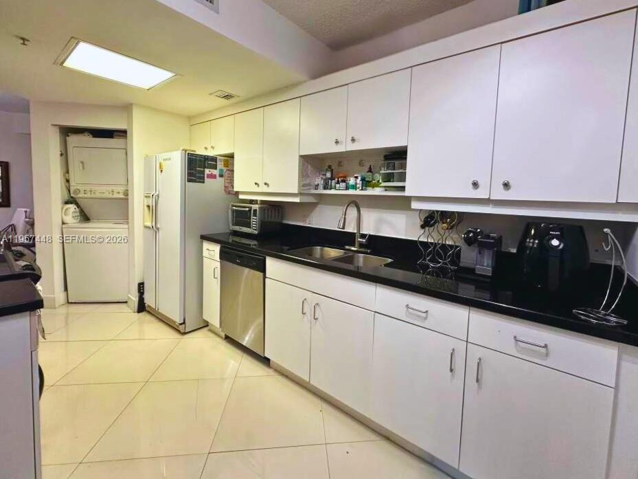 701 Brickell Key Boulevard, Unit 2309 Miami, FL 33131 - Photo 7 of 15