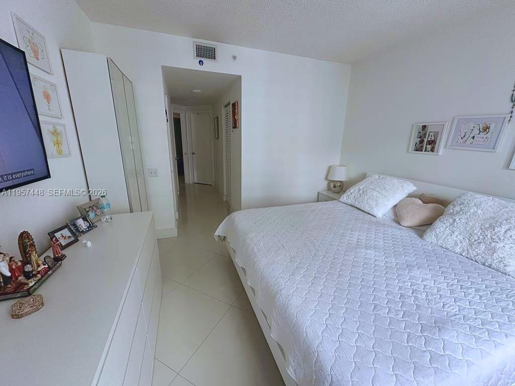 701 Brickell Key Boulevard, Unit 2309 Miami, FL 33131 - Photo 8 of 15
