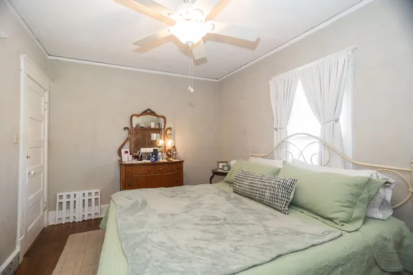 $619,900 | 219 West Oak Avenue, Wheaton, IL 60187