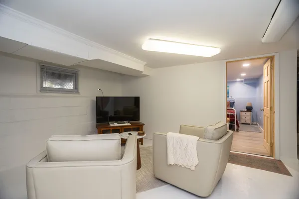 $619,900 | 219 West Oak Avenue, Wheaton, IL 60187