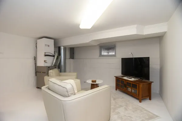 $619,900 | 219 West Oak Avenue, Wheaton, IL 60187