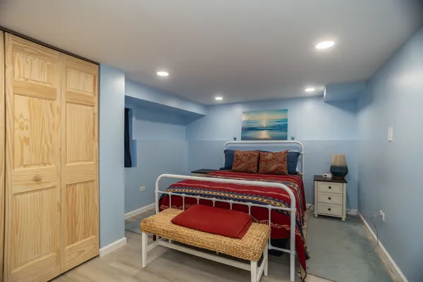 $619,900 | 219 West Oak Avenue, Wheaton, IL 60187