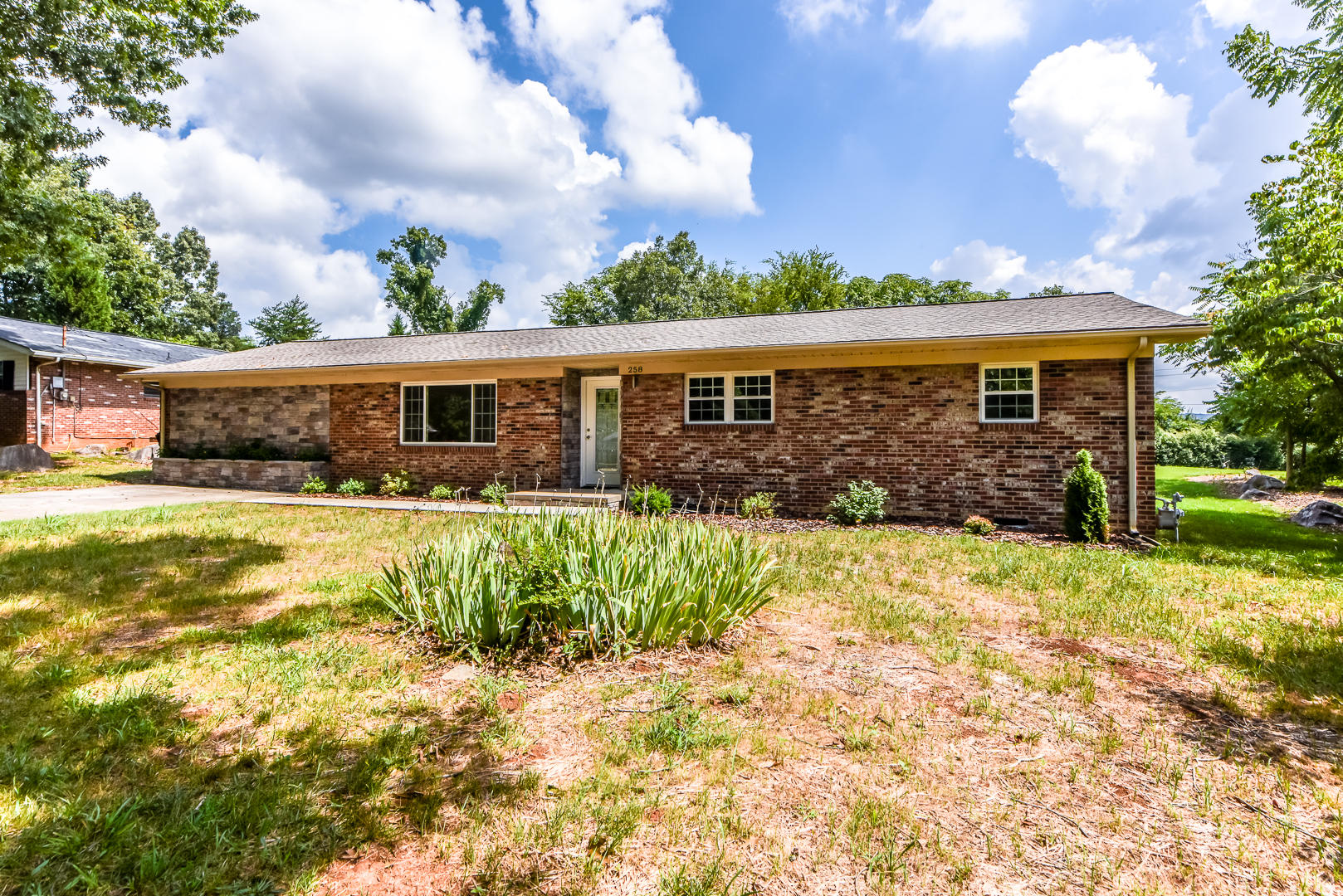 258 Harding Street Alcoa, TN 37701 - Photo 1 of 25 258 Harding Street