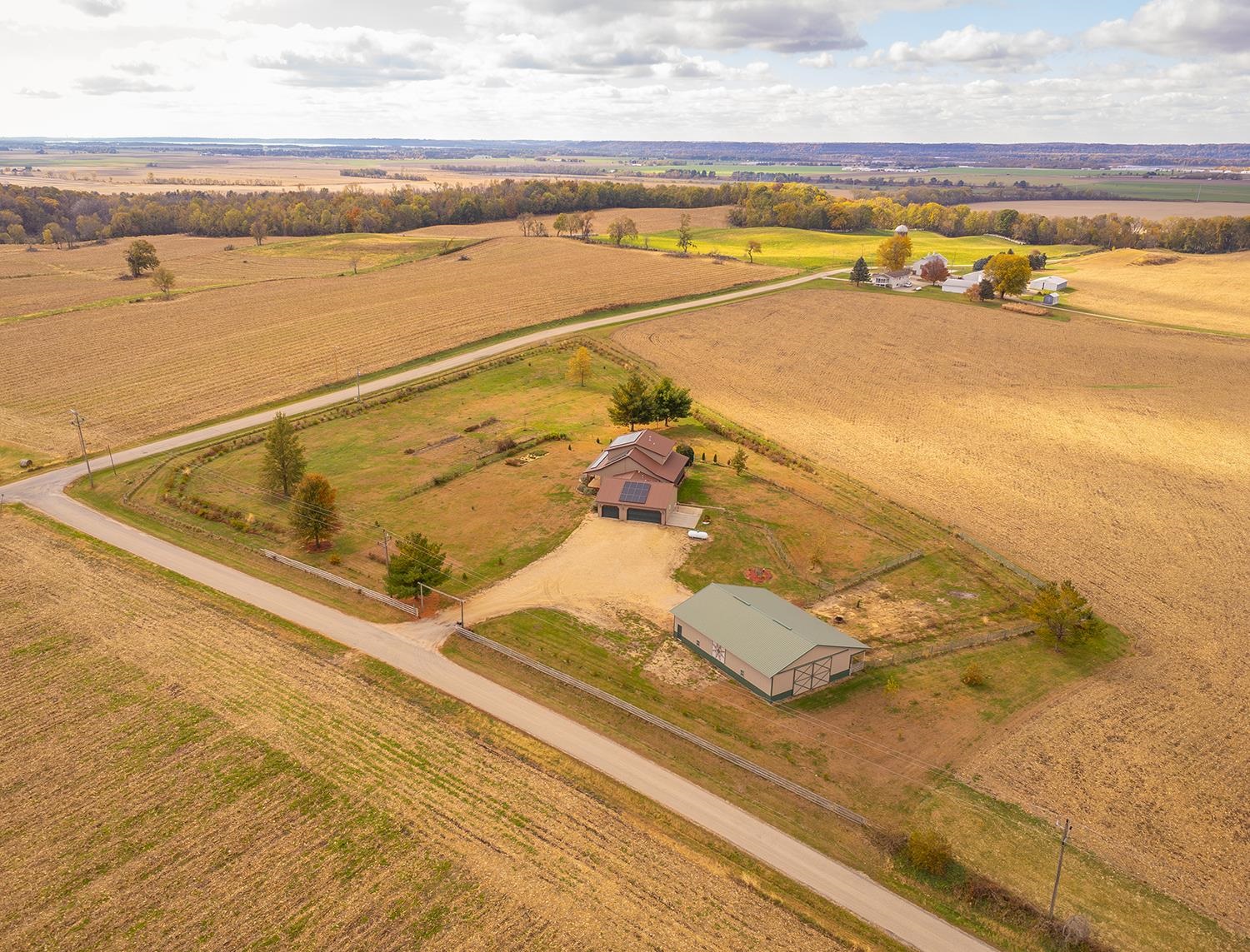 7876 Hickory Grove Road Savanna, IL 61074 - Photo 14 of 67 a view of an ocean and beach