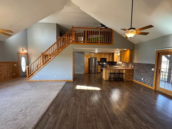 $450,000 | 7876 Hickory Grove Road, Savanna, IL 61074