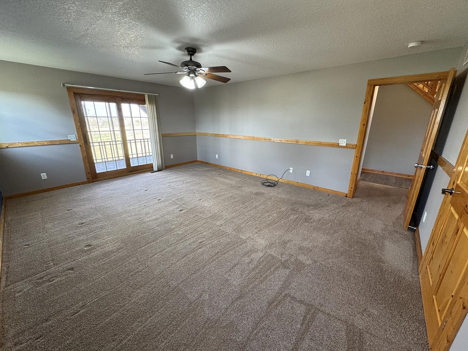7876 Hickory Grove Road Savanna, IL 61074 - Photo 29 of 67 a view of an empty room with a window