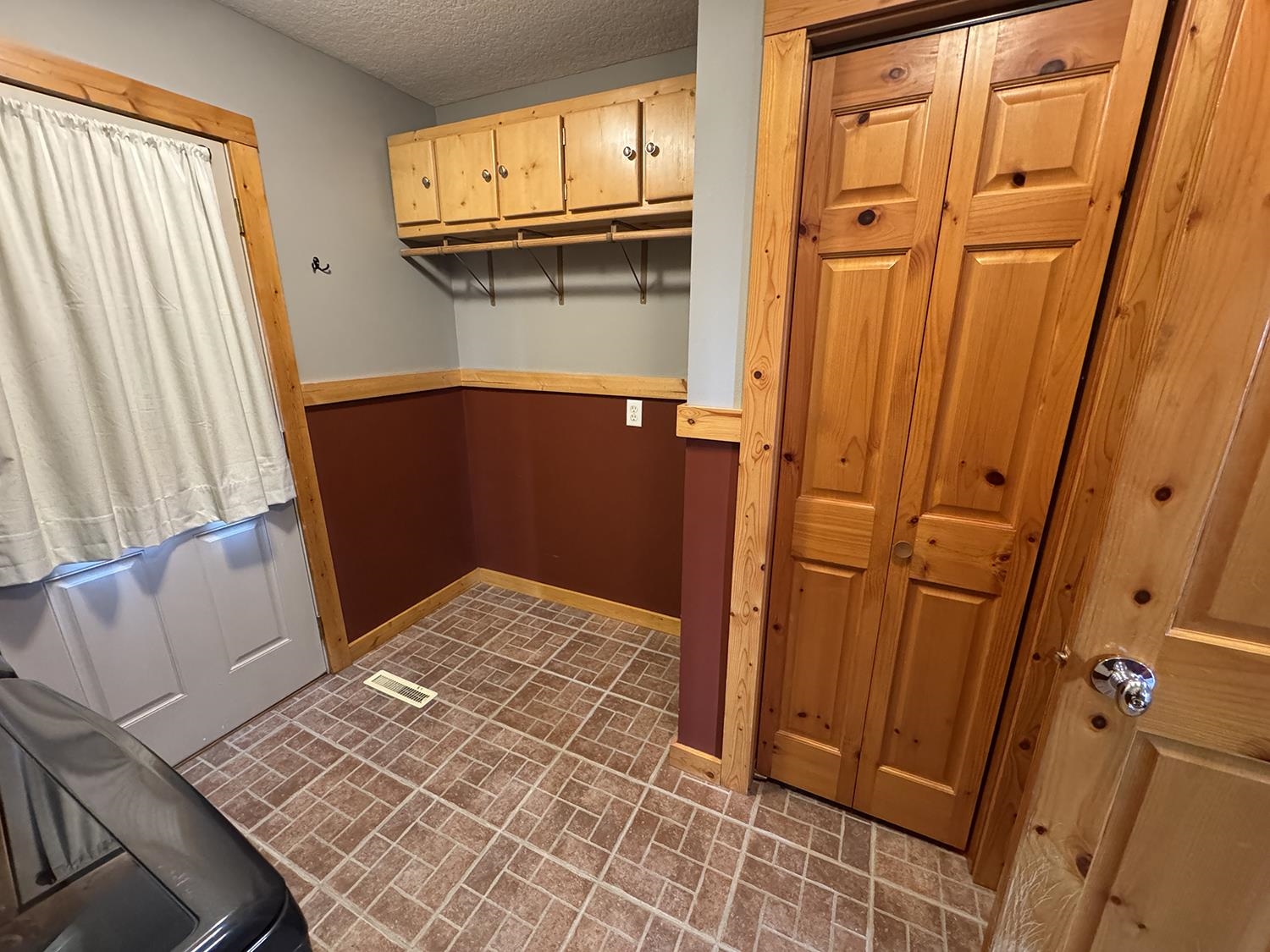 7876 Hickory Grove Road Savanna, IL 61074 - Photo 36 of 67 a view of front door