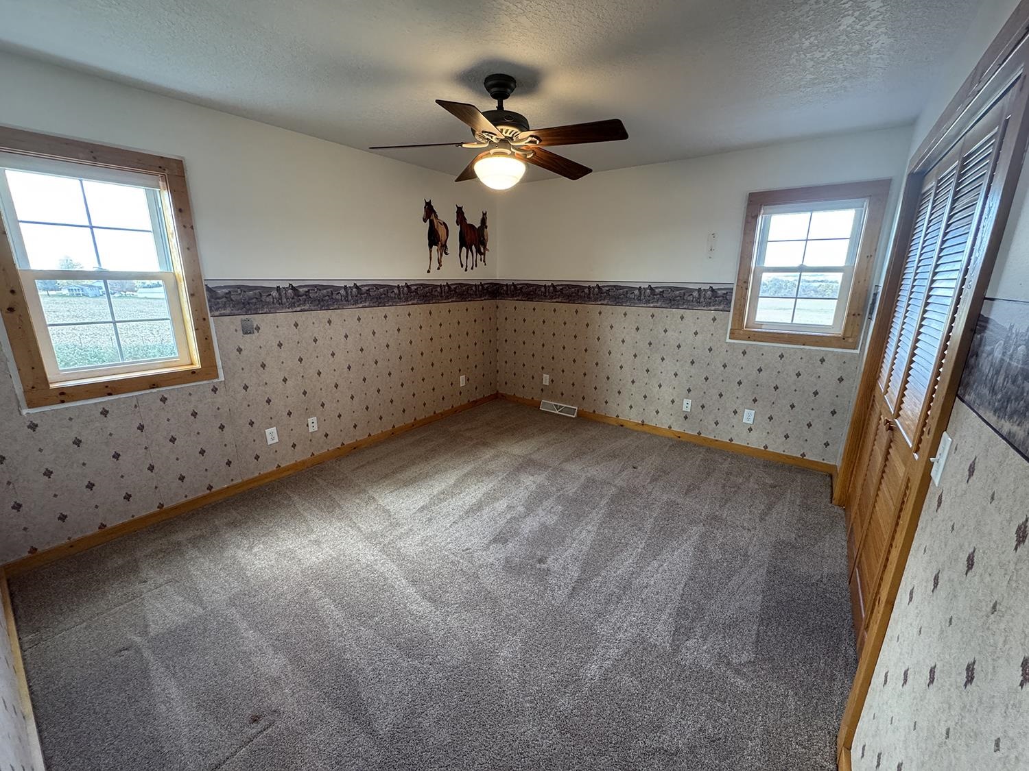 7876 Hickory Grove Road Savanna, IL 61074 - Photo 42 of 67 a view of an empty room with a window