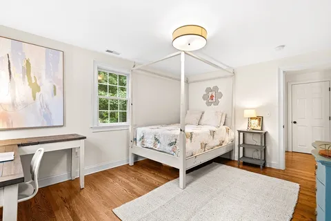 $2,395,000 | 10 Kirkland Circle, Wellesley, MA 02481