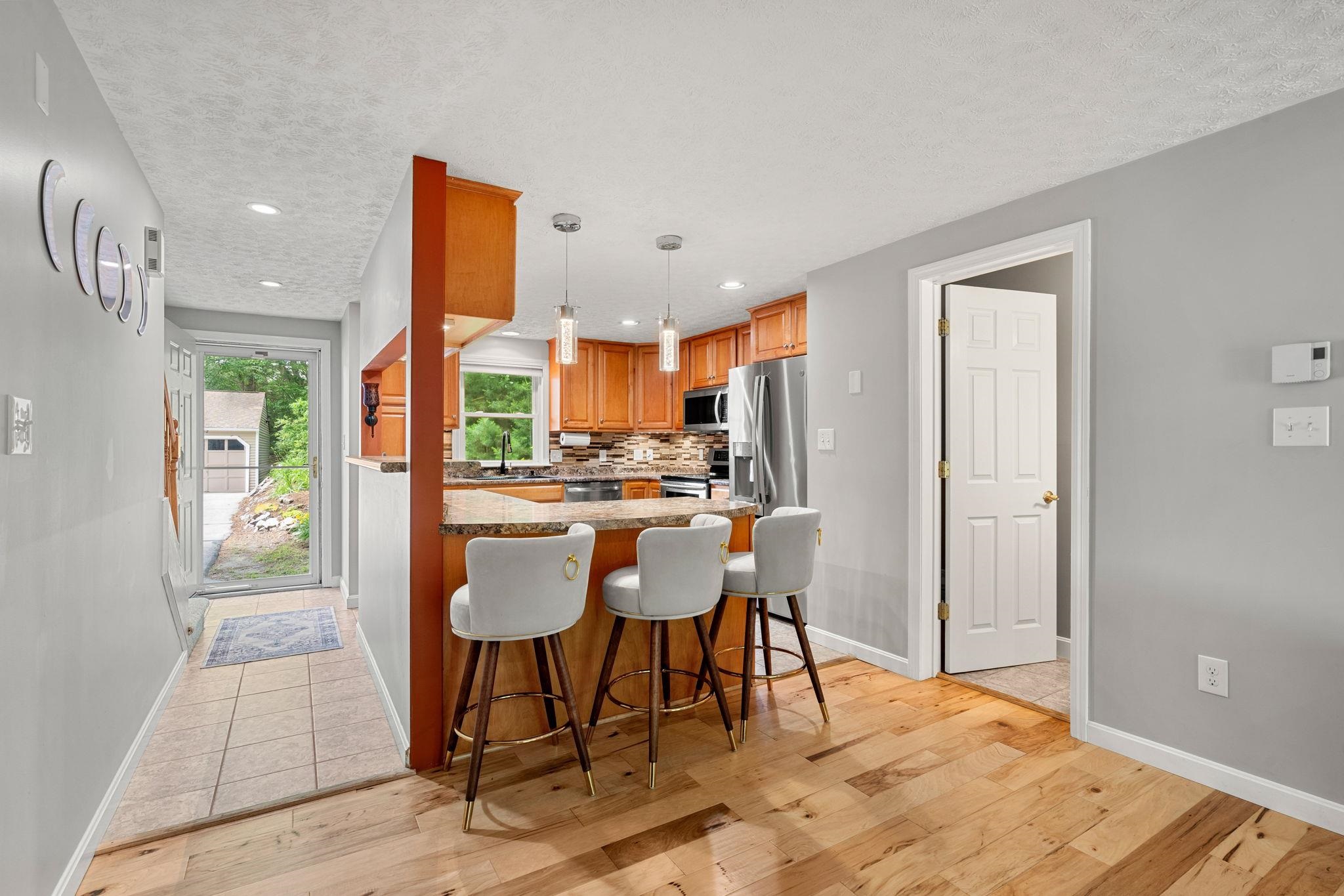 56 Durham Road, Unit 62 Dover, NH 03820 - Photo 11 of 36