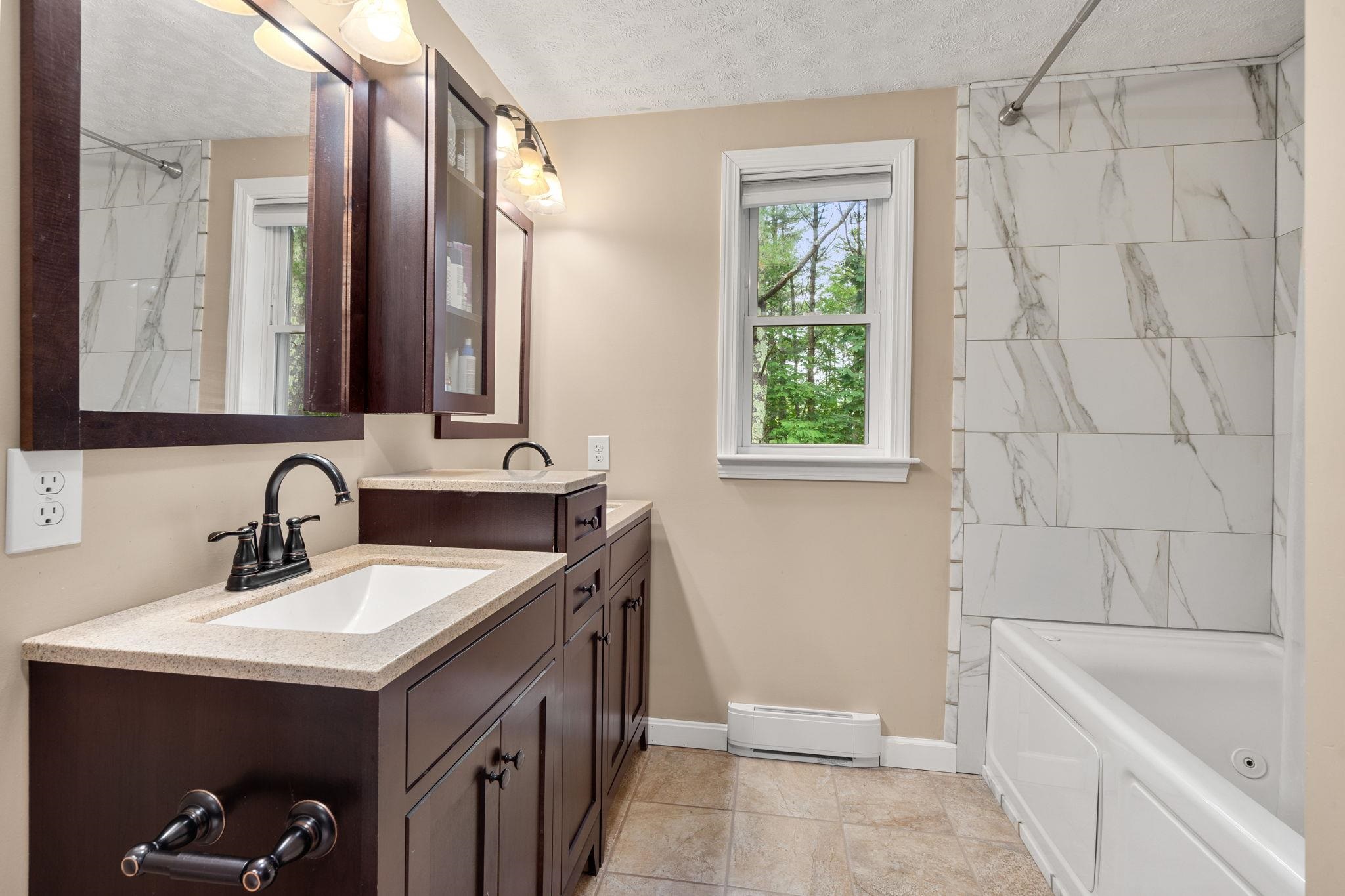 56 Durham Road, Unit 62 Dover, NH 03820 - Photo 20 of 36