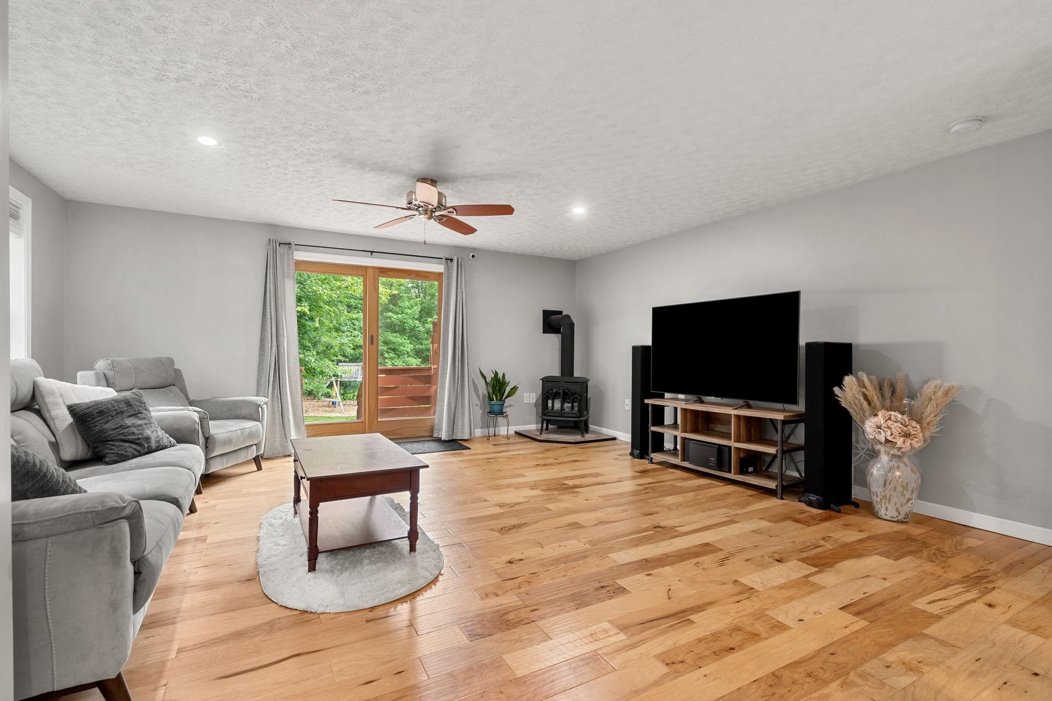 56 Durham Road, Unit 62 Dover, NH 03820 - Photo 6 of 36