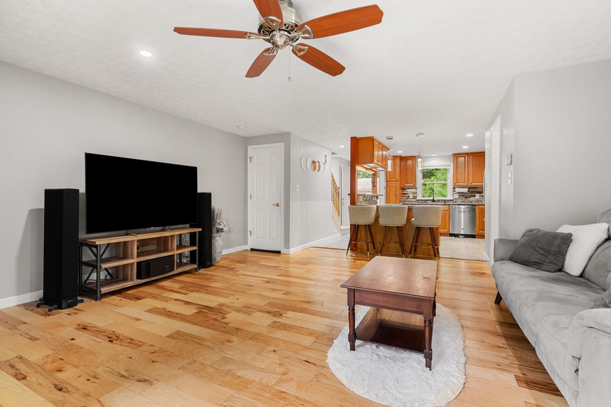 56 Durham Road, Unit 62 Dover, NH 03820 - Photo 9 of 36