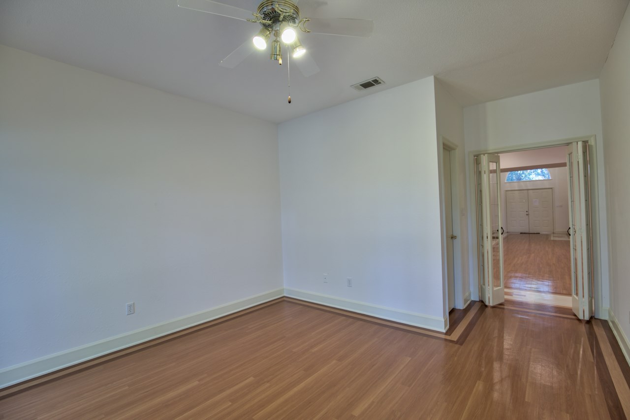 10943 Luna Point Road Tallahassee, FL 32312 - Photo 19 of 36 Gallery Image 19