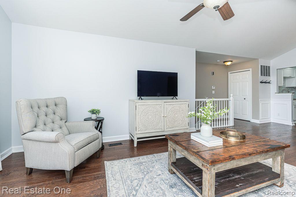 3382 Tremonte Circle Rochester, MI 48306 - Photo 4 of 25