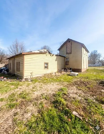 $30,000 | 17806 East State Street, Vandalia, MI 49095