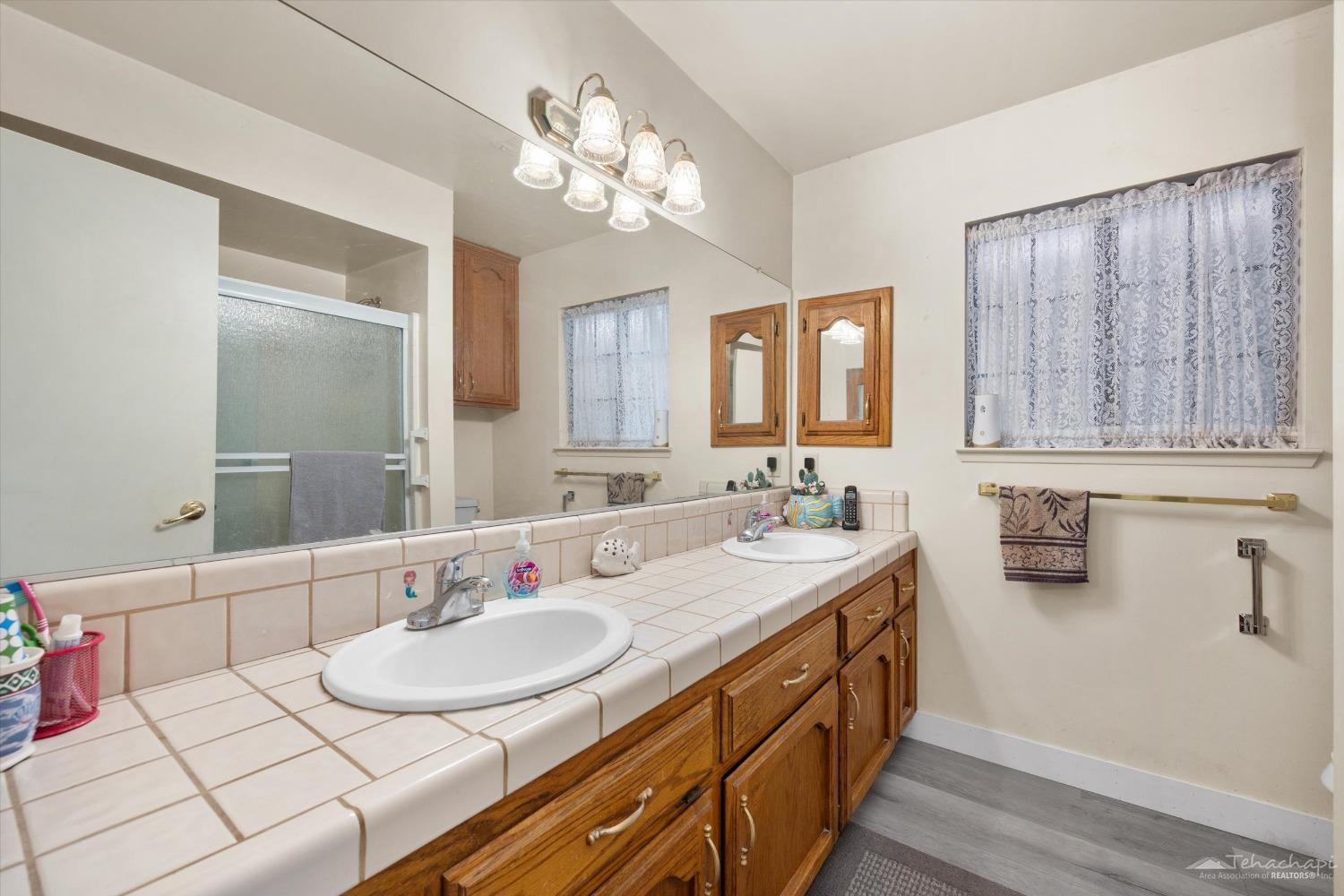 21801 Mid Way Tehachapi, CA 93561 - Photo 15 of 23 Gallery Image 15