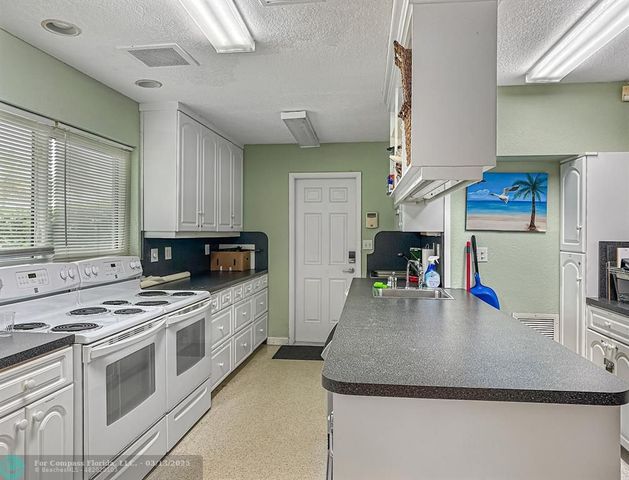 $420,000 | 1431 South Ocean Boulevard, Unit 81, Lauderdale-by-the-Sea, FL 33062