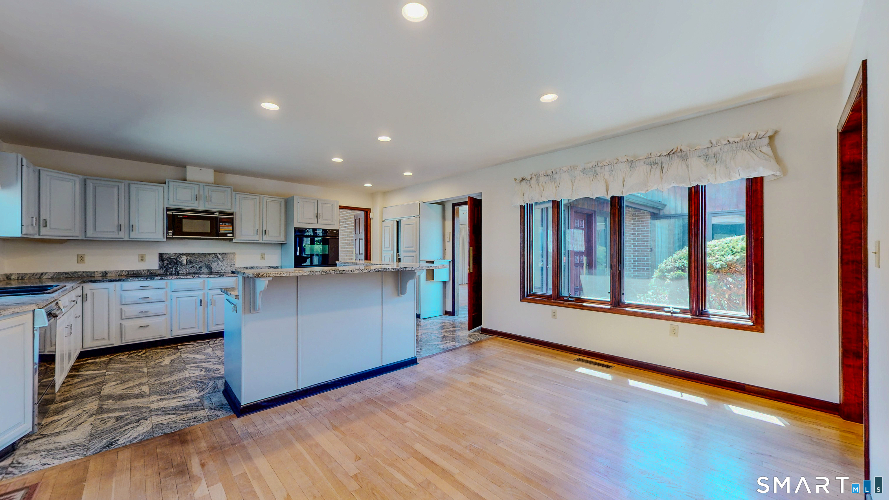 19 Marchant Road Redding, CT 06896 - Photo 6 of 39