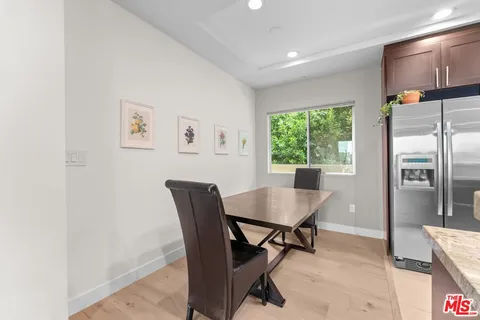 $749,000 | 5525 West Olympic Boulevard, Unit 302, Los Angeles, CA 90036
