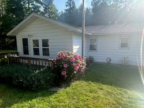 $135,000 | 8039 Riley Road, Farwell, MI 48622