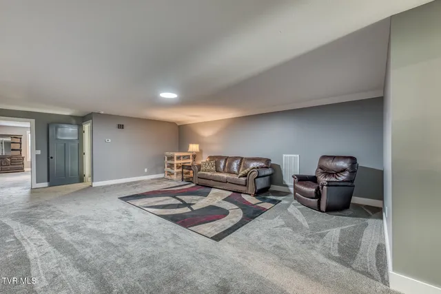 $679,900 | 210 Raders Sidetrack Road, Greeneville, TN 37743