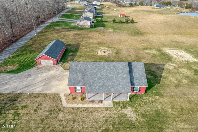 $679,900 | 210 Raders Sidetrack Road, Greeneville, TN 37743