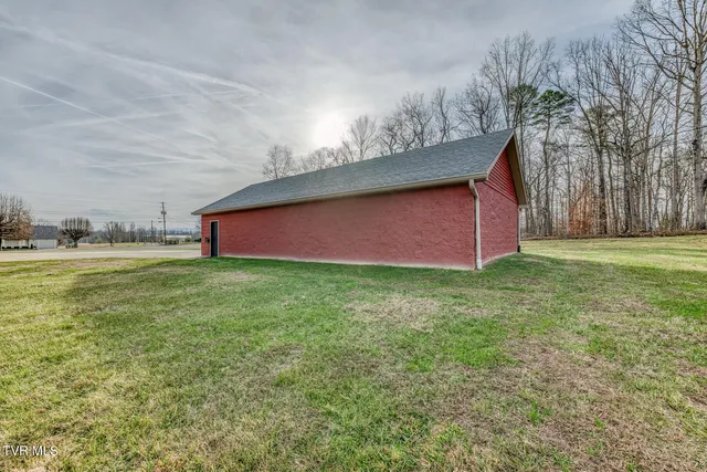 $679,900 | 210 Raders Sidetrack Road, Greeneville, TN 37743