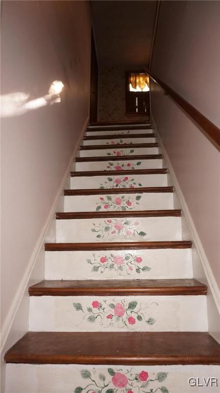 109 Cedar Road Hellertown, PA 18055 - Photo 24 of 43 Gallery Image 24