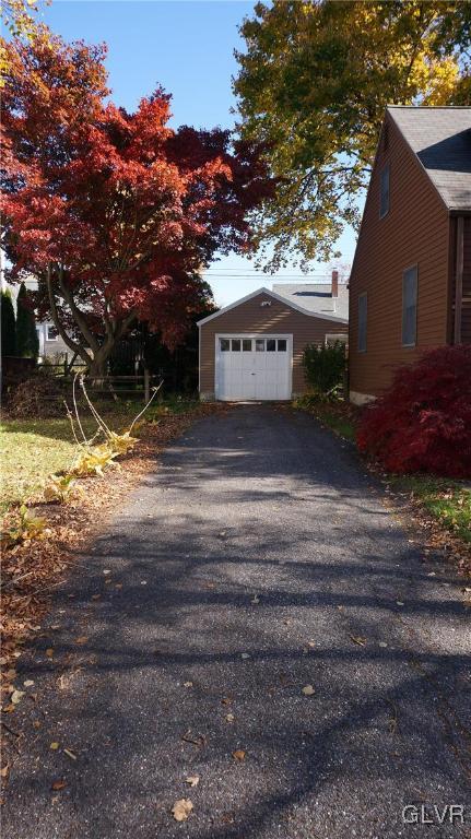 109 Cedar Road Hellertown, PA 18055 - Photo 4 of 43 Gallery Image 4