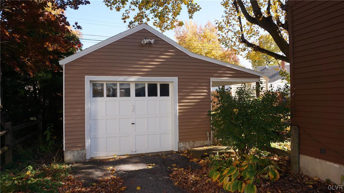 109 Cedar Road Hellertown, PA 18055 - Photo 5 of 43 Gallery Image 5