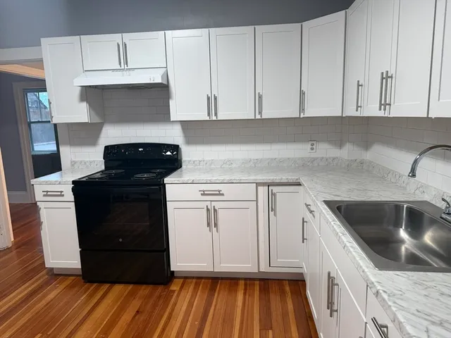 $2,800 | 5 Lothrop Street, Unit 1F, Plymouth, MA 02360