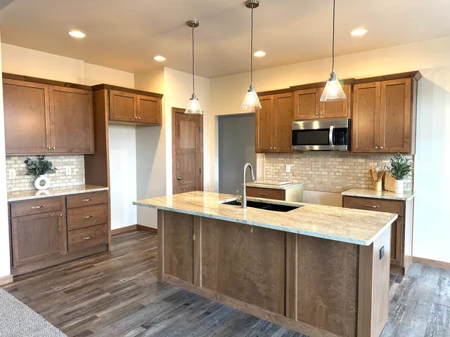 $467,900 | N9257 Breezy Way, Appleton, WI 54915