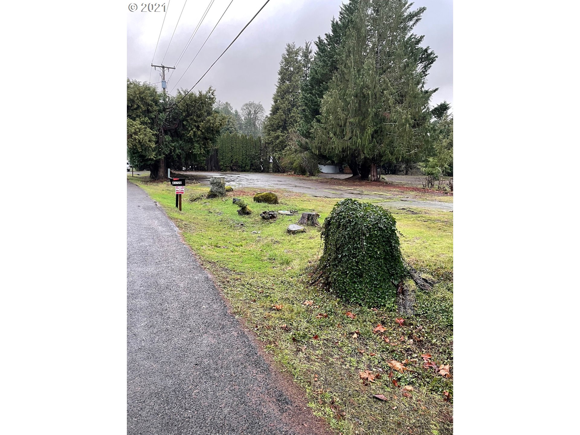 Madrone Street Springfield, OR 97478 - Photo 1 of 26 Gallery Image 1