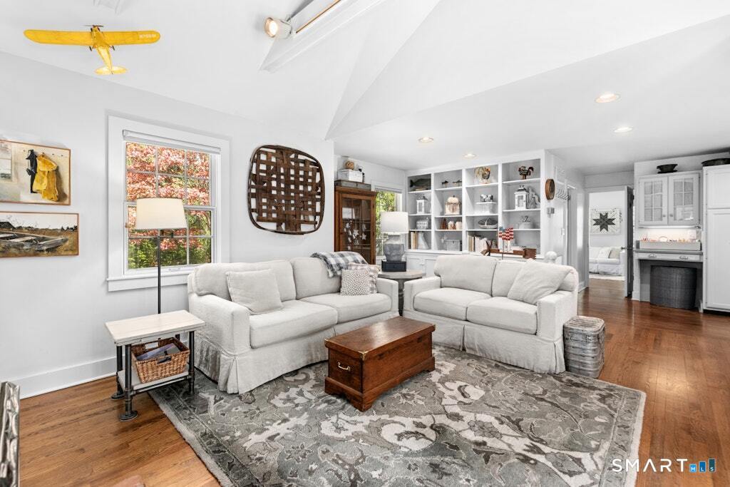 8 Seagate Road Darien, CT 06820 - Photo 18 of 33