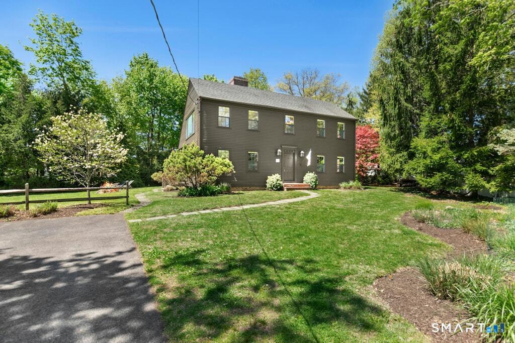 8 Seagate Road Darien, CT 06820 - Photo 2 of 33