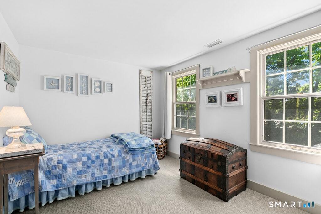 8 Seagate Road Darien, CT 06820 - Photo 24 of 33