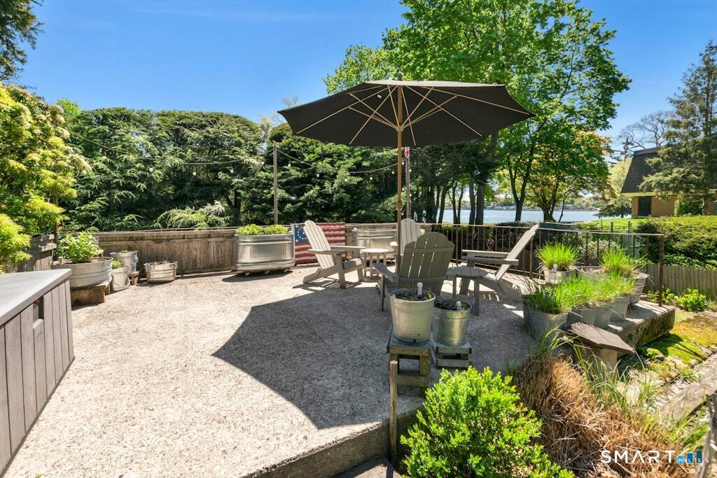 8 Seagate Road Darien, CT 06820 - Photo 29 of 33