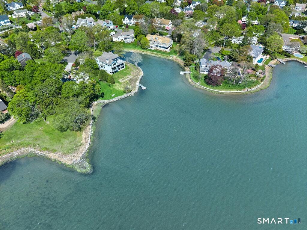 8 Seagate Road Darien, CT 06820 - Photo 3 of 33
