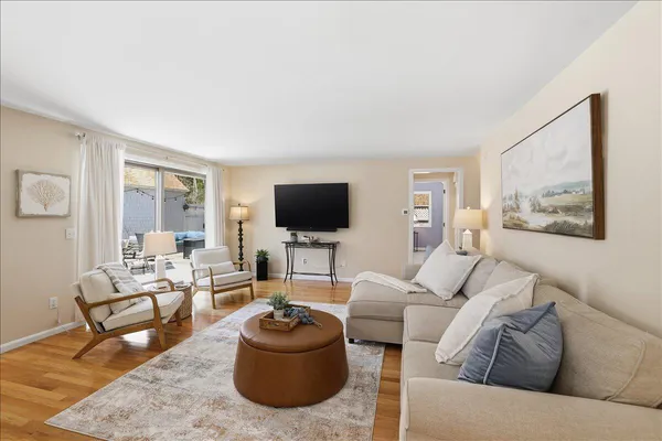 $689,000 | 100 Mid-Iron Way, Unit 7027, Mashpee, MA 02649