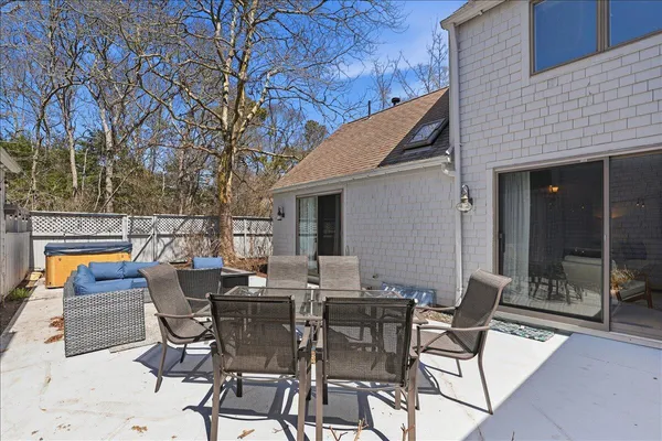 $689,000 | 100 Mid-Iron Way, Unit 7027, Mashpee, MA 02649