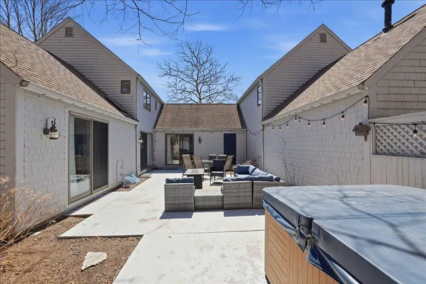 $689,000 | 100 Mid-Iron Way, Unit 7027, Mashpee, MA 02649