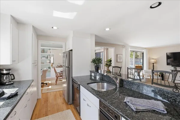 $689,000 | 100 Mid-Iron Way, Unit 7027, Mashpee, MA 02649