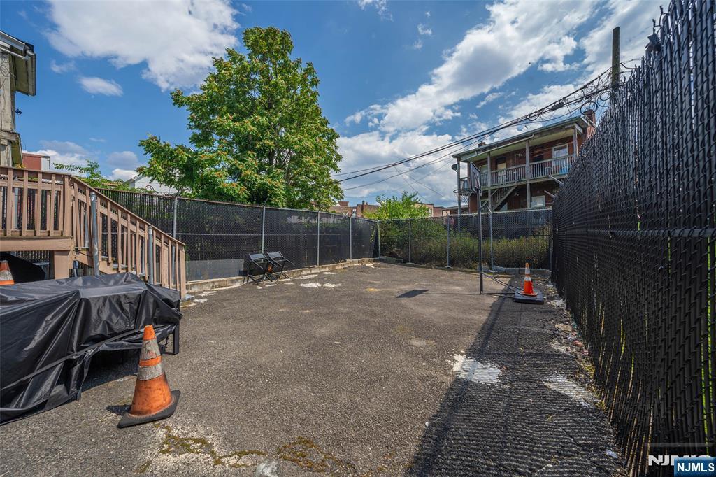 58 Park Paterson, NJ 07501 - Photo 30 of 36