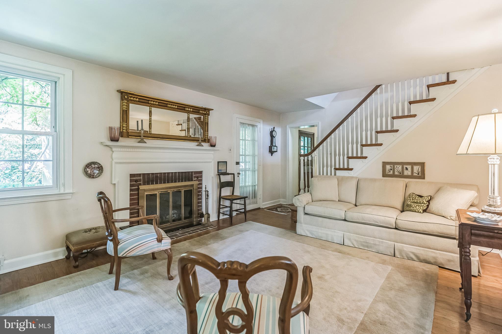 435 Laverock Road Glenside, PA 19038 - Photo 5 of 38 Living Room