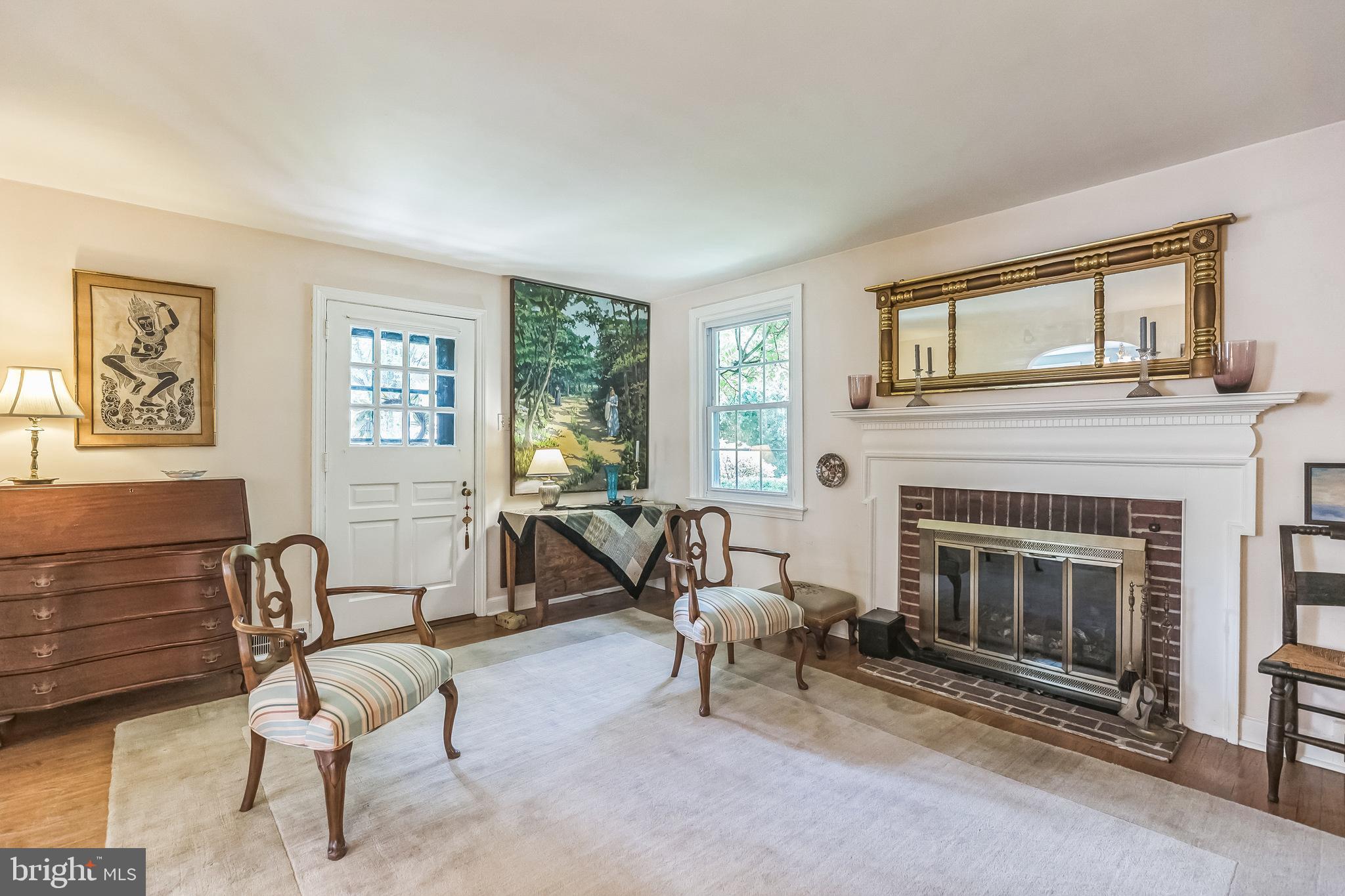 435 Laverock Road Glenside, PA 19038 - Photo 6 of 38 Living Room