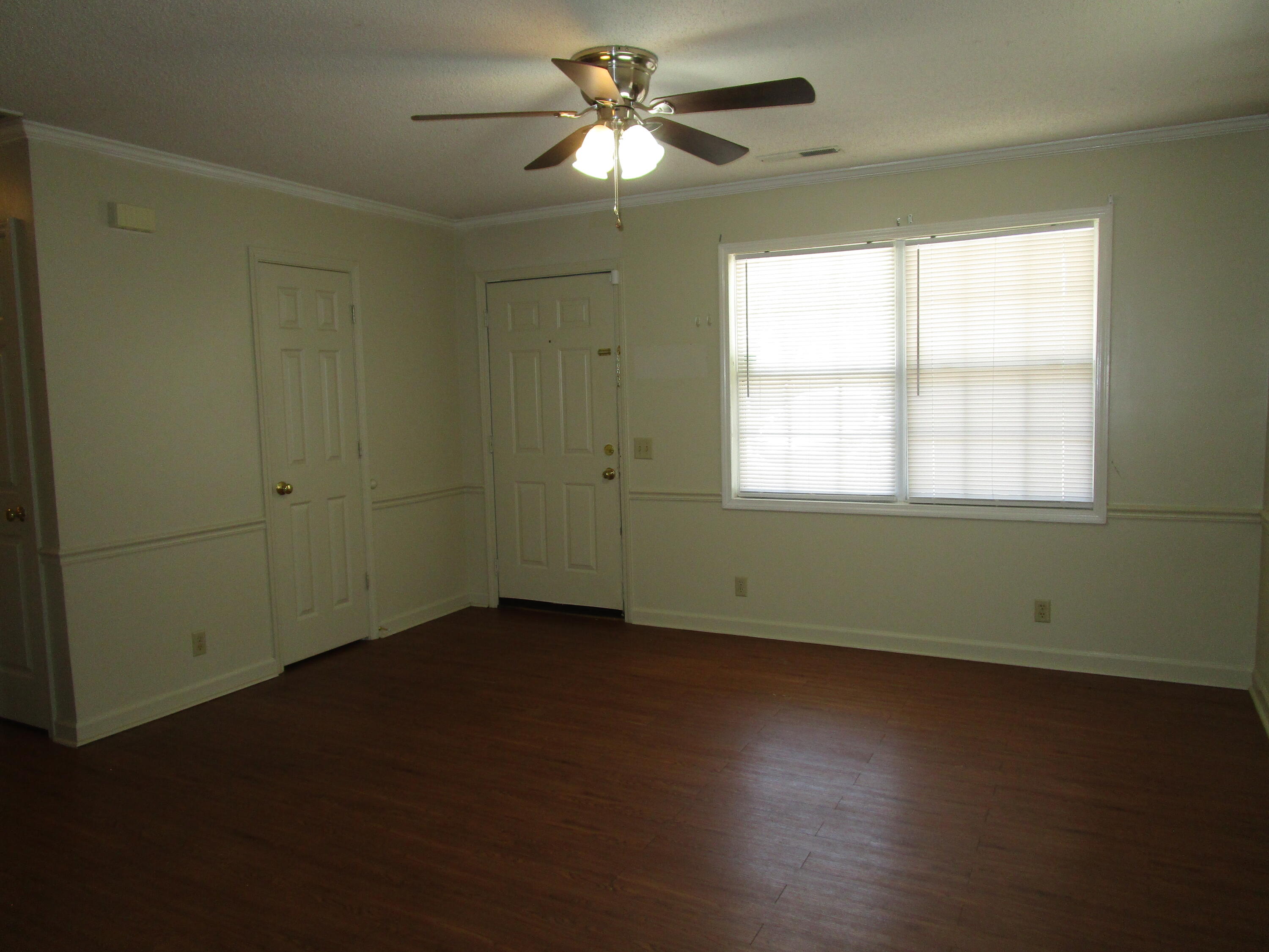 800 Jessamine Trail Sumter, SC 29150 - Photo 3 of 14 IMG_4970